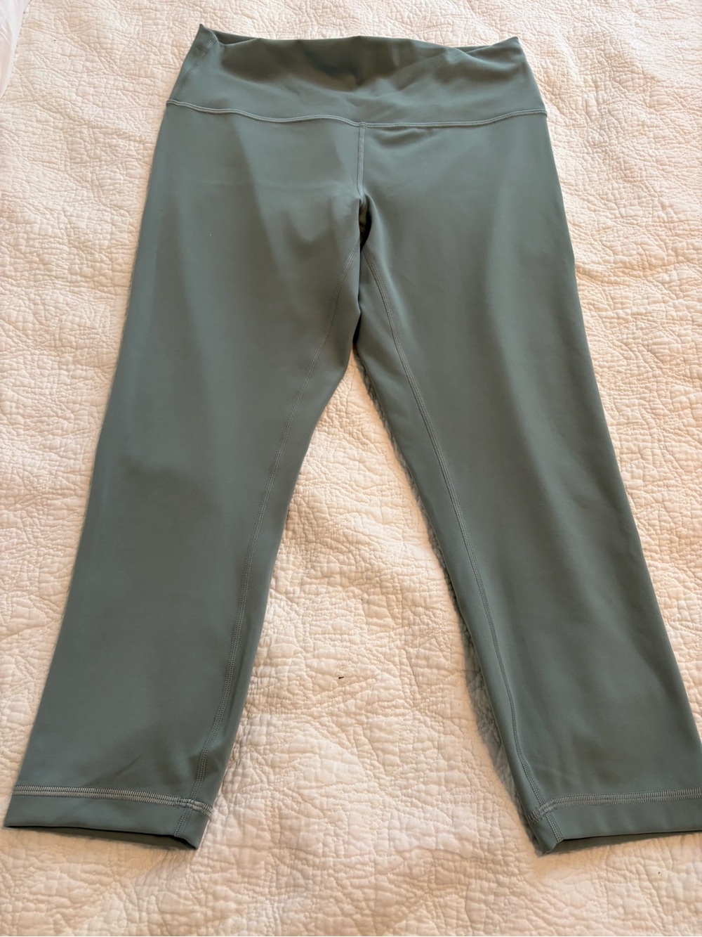 Lululemon Green Capri Leggings